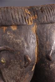 Statues africainescabeza de colmillo